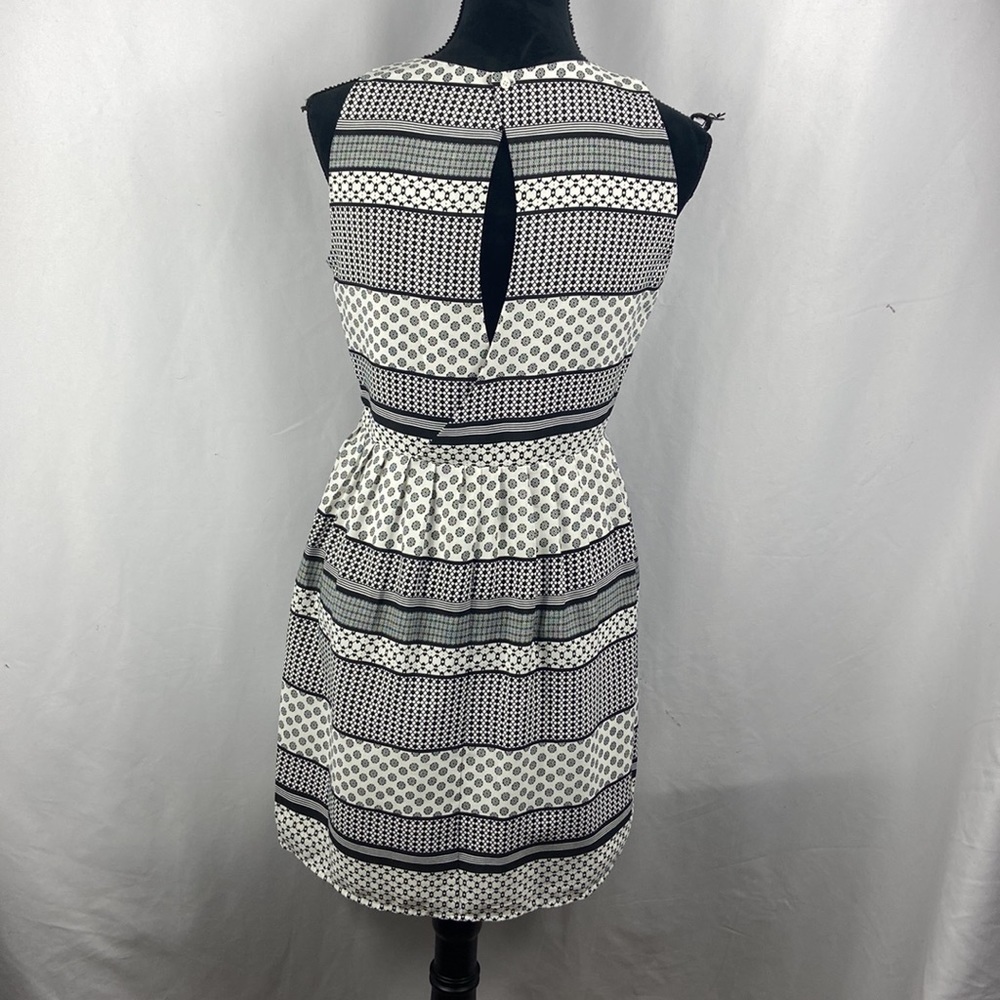 Jack by BB Dakota Black and White Sleeveless Skater Dress with a Pleated Skirt - Picture 3 of 10
